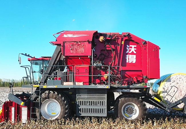 Cotton-Harvester3 รถเก็บเกี่ยวฝ้าย3